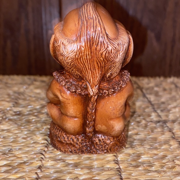 Hawaii Ceramic Buddha Figurine - Picture 3 of 6